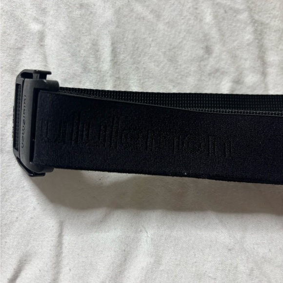 lululemon athletica Black everywhere Belt Bag - Picture 6 of 6